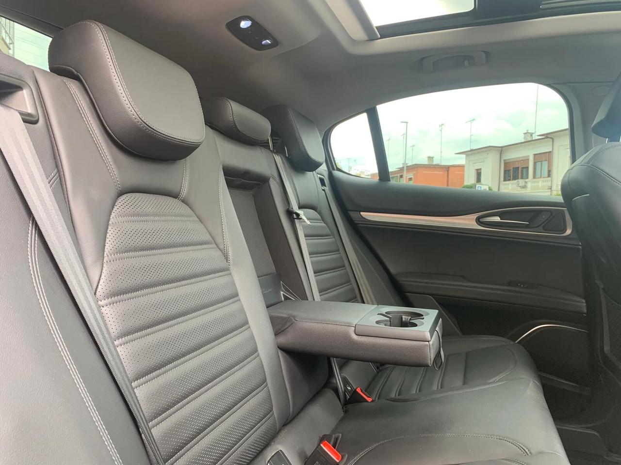 A.R. Stelvio 2.2 Td 210 Q4 Veloce Cerchi 20 Tetto Unicop.