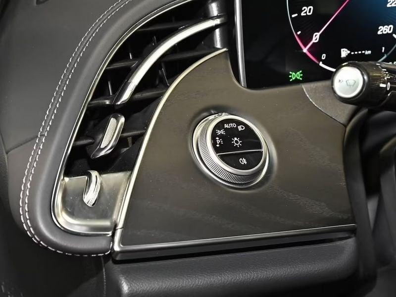 Mercedes-Benz Classe E E 300 e Auto Plug in hybrid Advanced Distronic 19" Navi Led