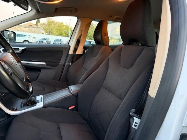 Volvo XC60 DRIVe Summum 2011