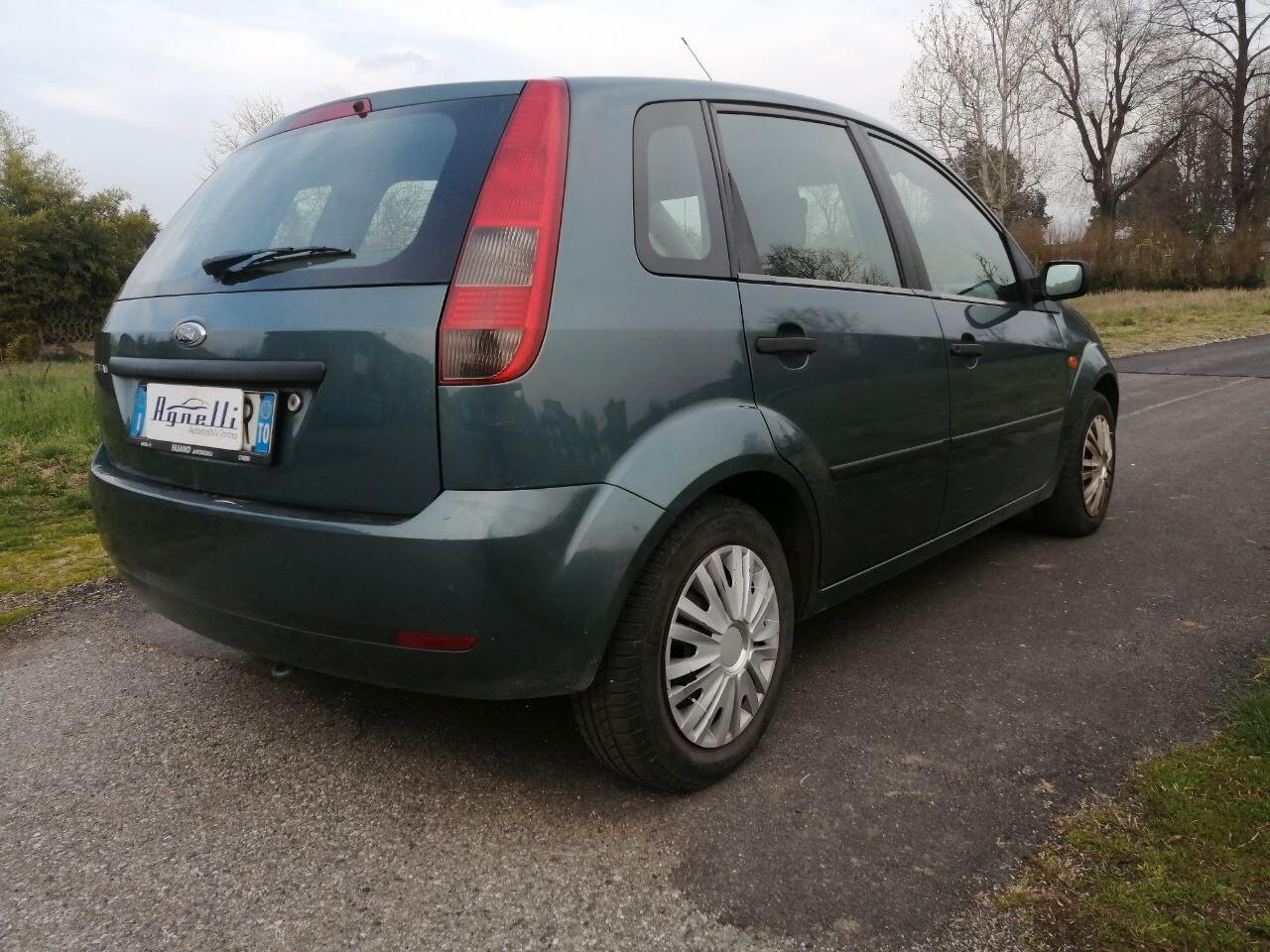 Ford Fiesta 1.4 16V 5p. Ghia