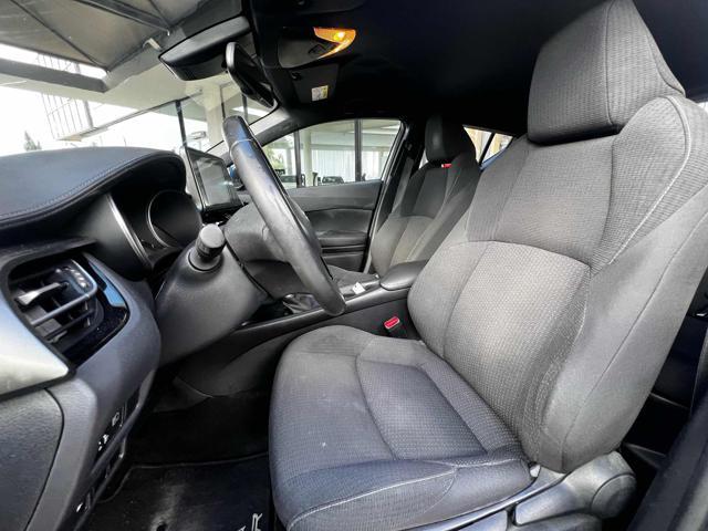 TOYOTA C-HR 1.8 Hybrid E-CVT Active