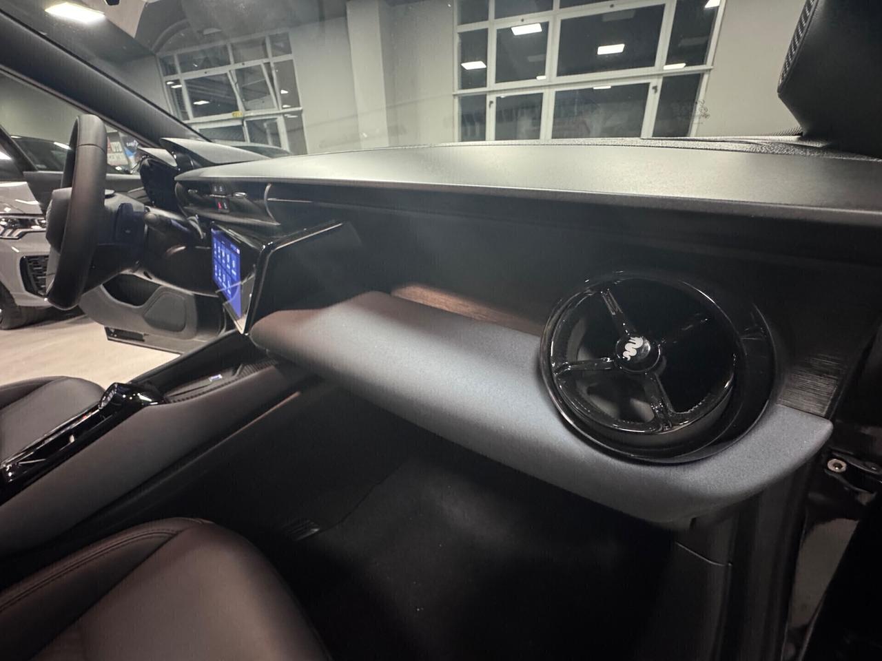 ALFA ROMEO JUNIOR HYBRID DCT SPECIALE