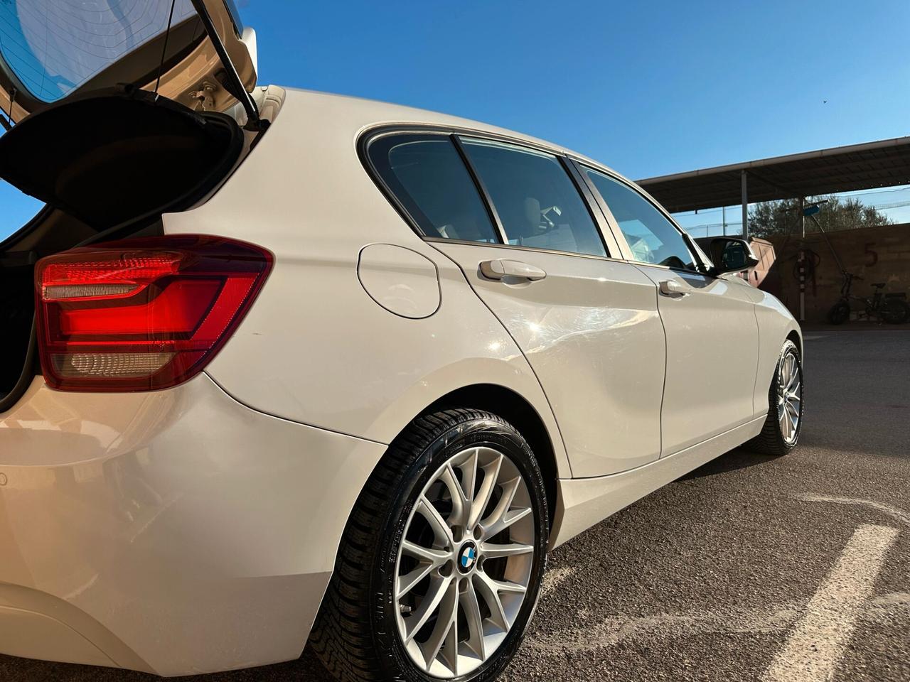 Bmw 118 118d 5p. Sport
