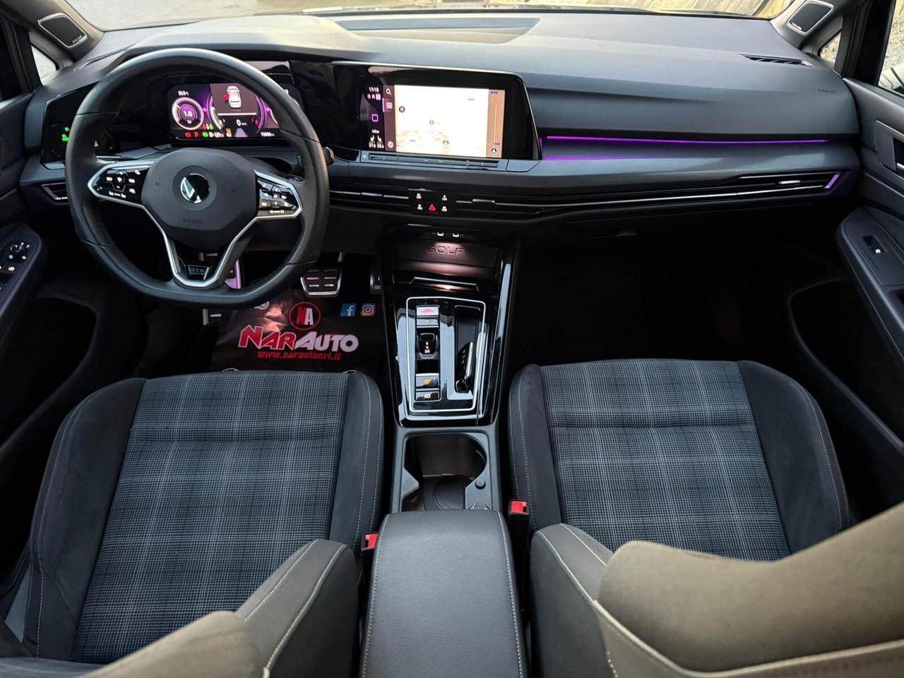 Volkswagen Golf 8 GTD 2.0 TDI 200cv DSG