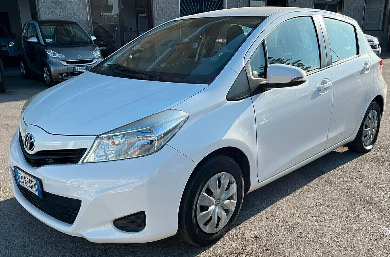 Toyota Yaris 1.0 5 porte GPL