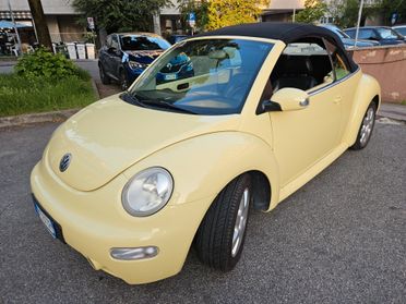 Volkswagen New Beetle 2.0 Cabrio Automatica