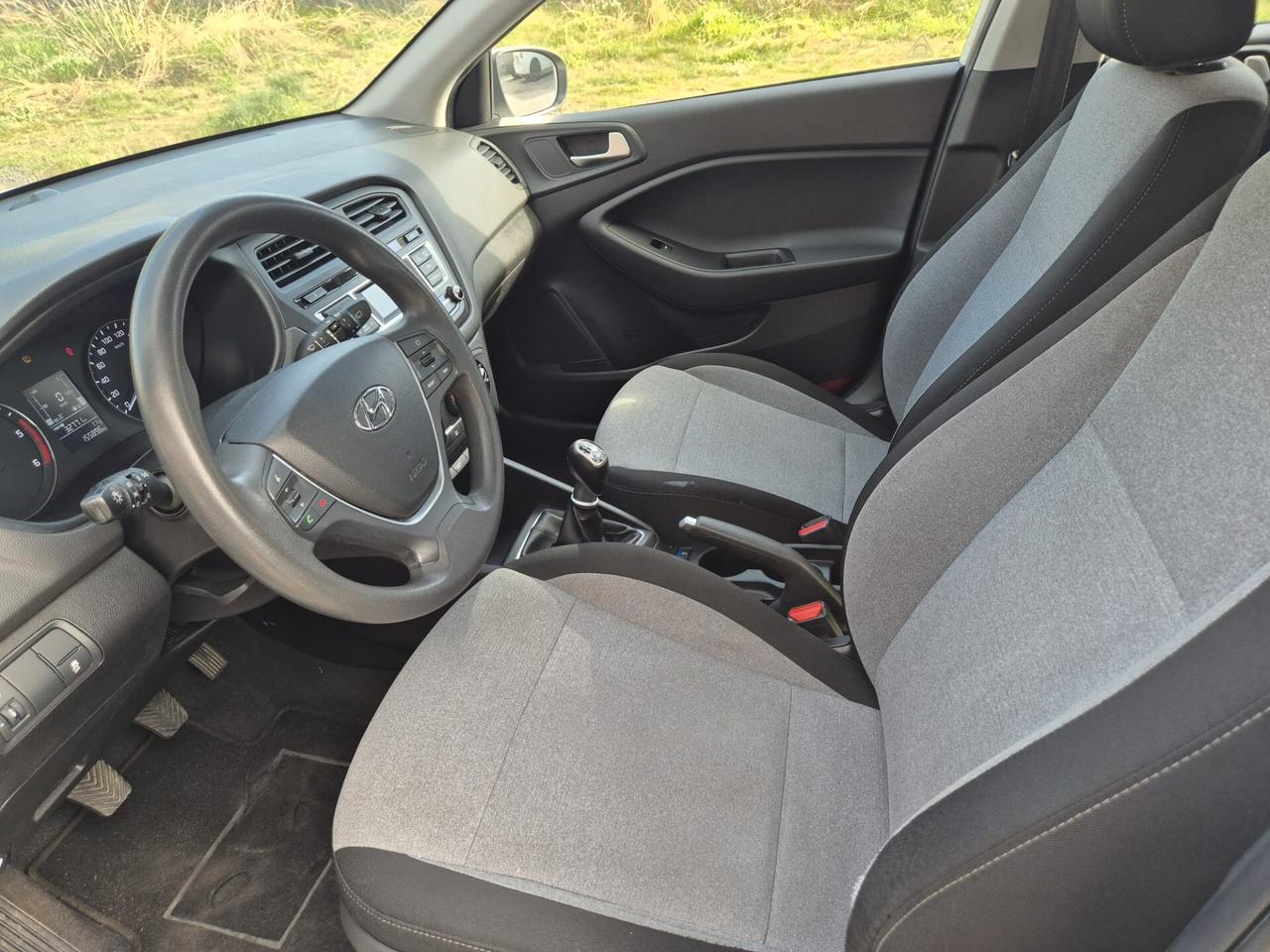 Hyundai i20 1.1 CRDi 12V 5 porte Comfort