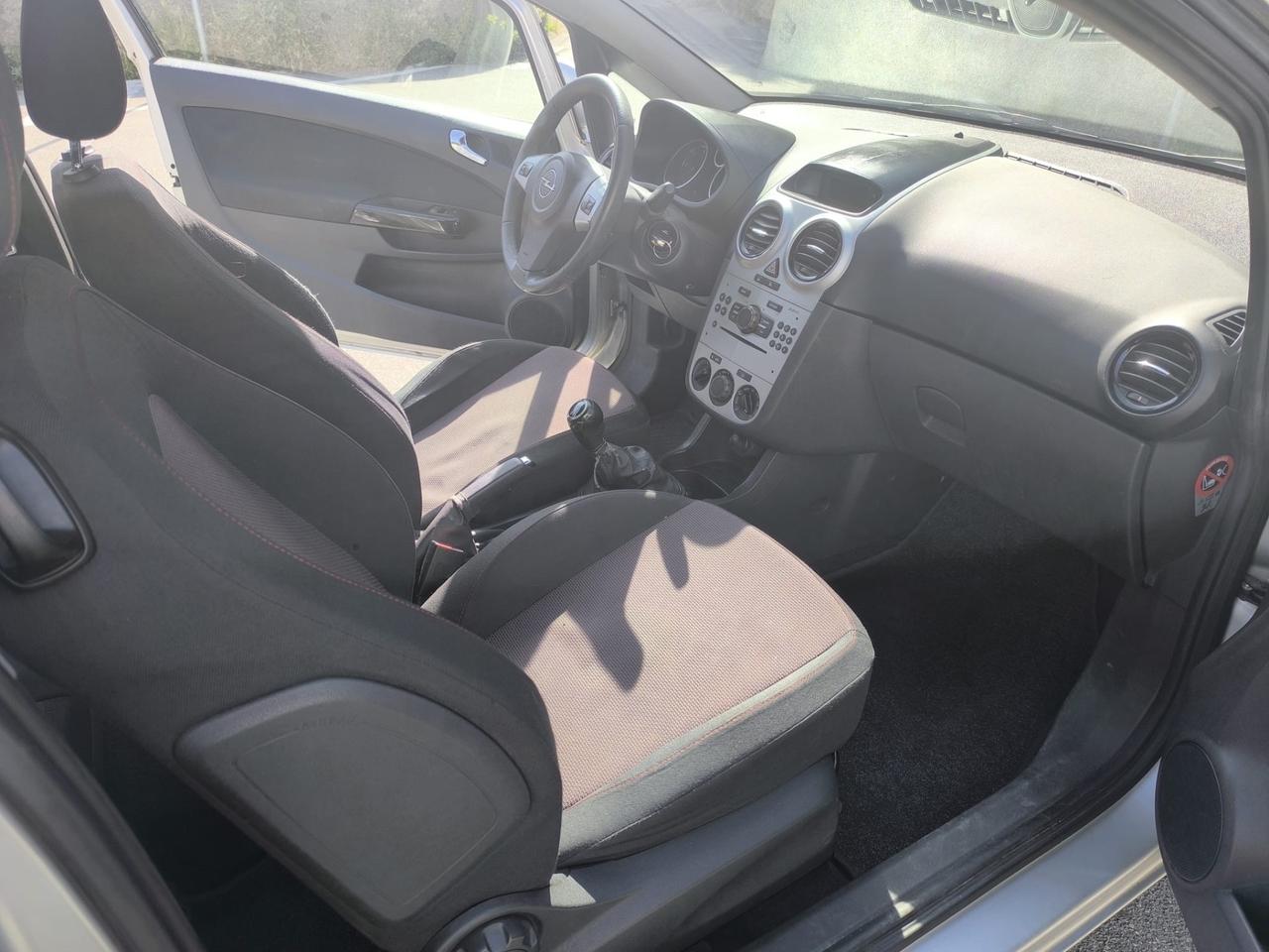 Opel Corsa 1.3 CDTI 90CV 3 porte Easytronic Sport