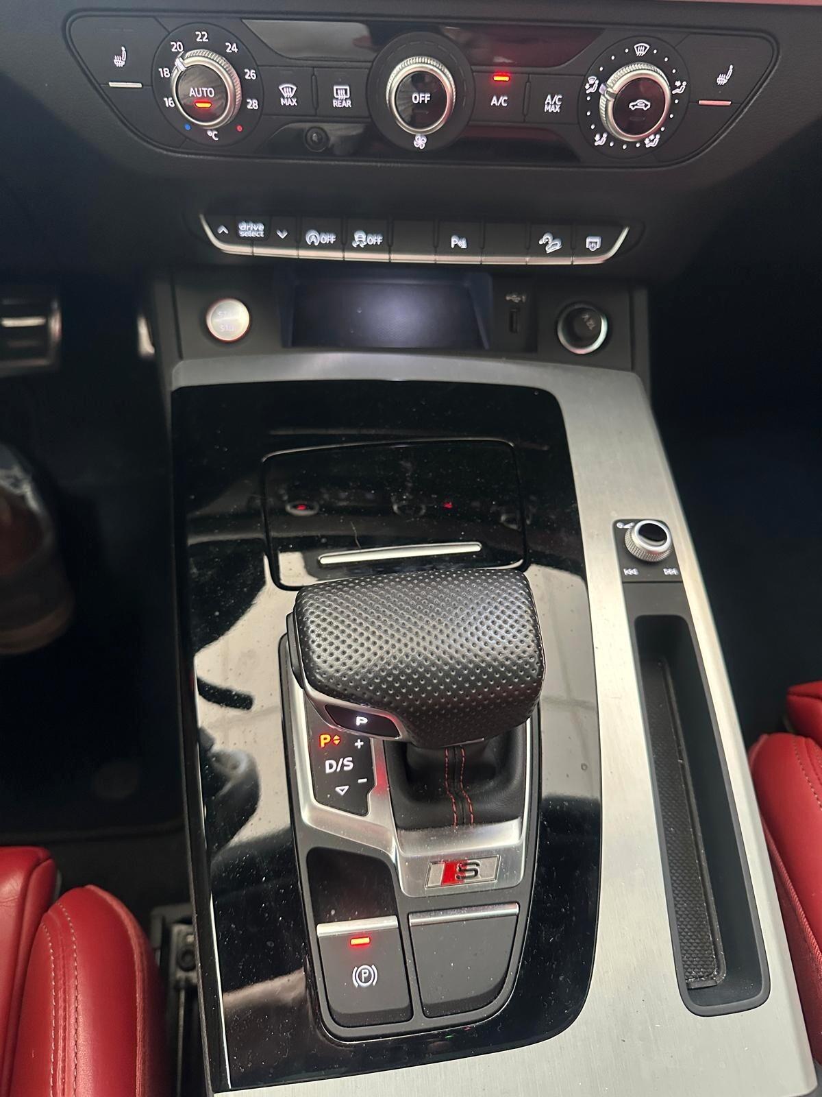 AUDI SQ5 3.0 MHEV FULL OPTIONAL FATTURABILE