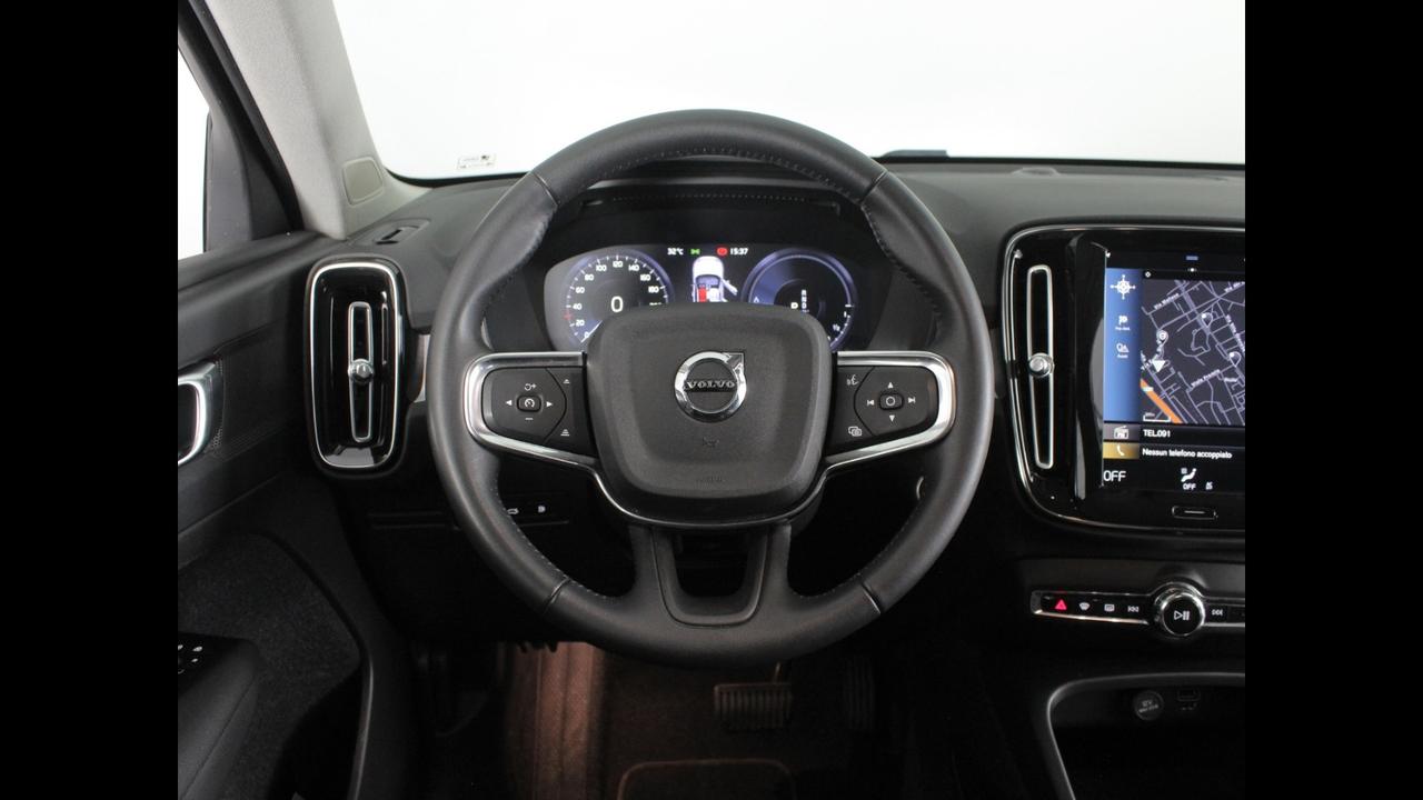 VOLVO XC40 - XC40 1.5 t5 phev Inscription Expression auto my21