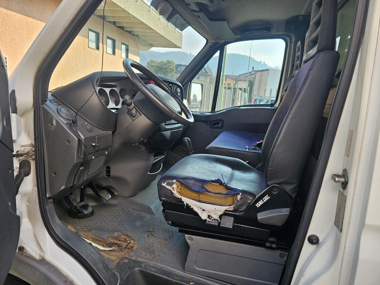 Iveco gemellato frigo cc 2.3 d 3499€