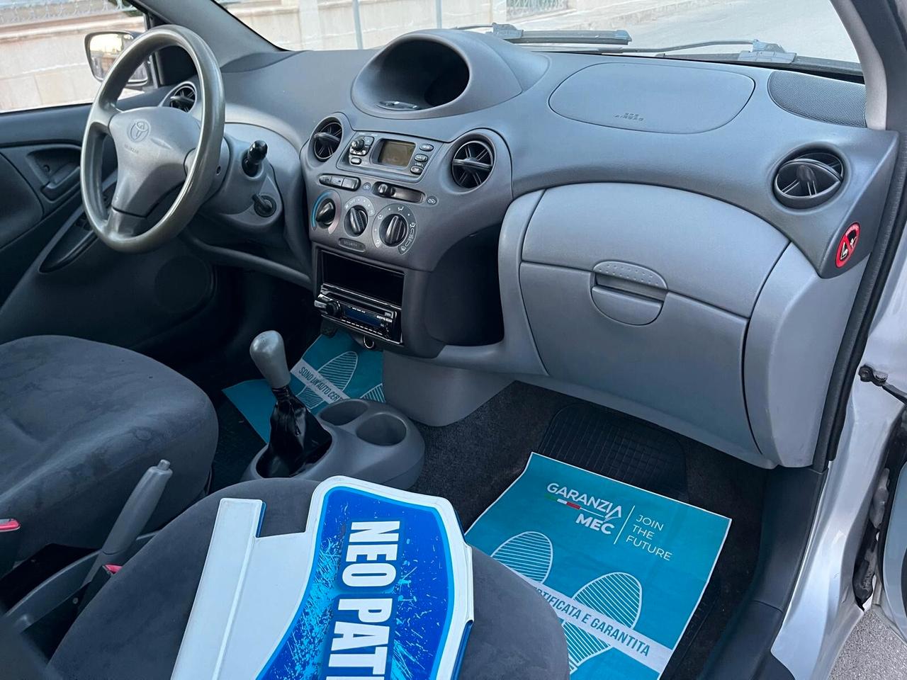 Toyota Yaris 1.0 benzina 5 porte Clima+Idroguida