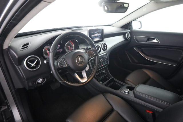 MERCEDES-BENZ CLA sse GLA GLA 200 d Automatic Sport