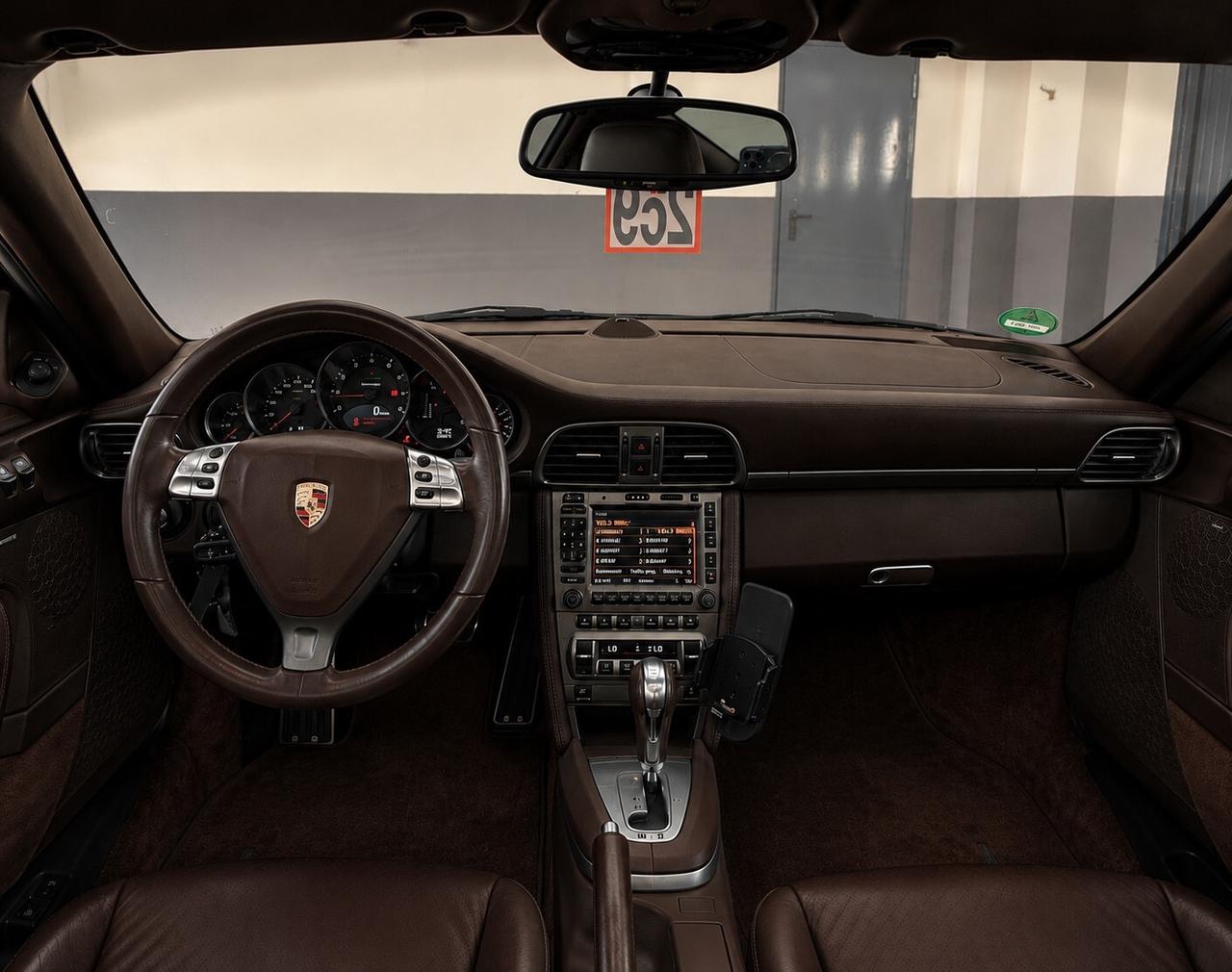 Porsche 911 Carrera 4 Coupé