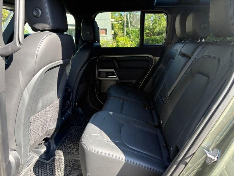 Land Rover Defender 3.0 D6 250 110 AWD auto.