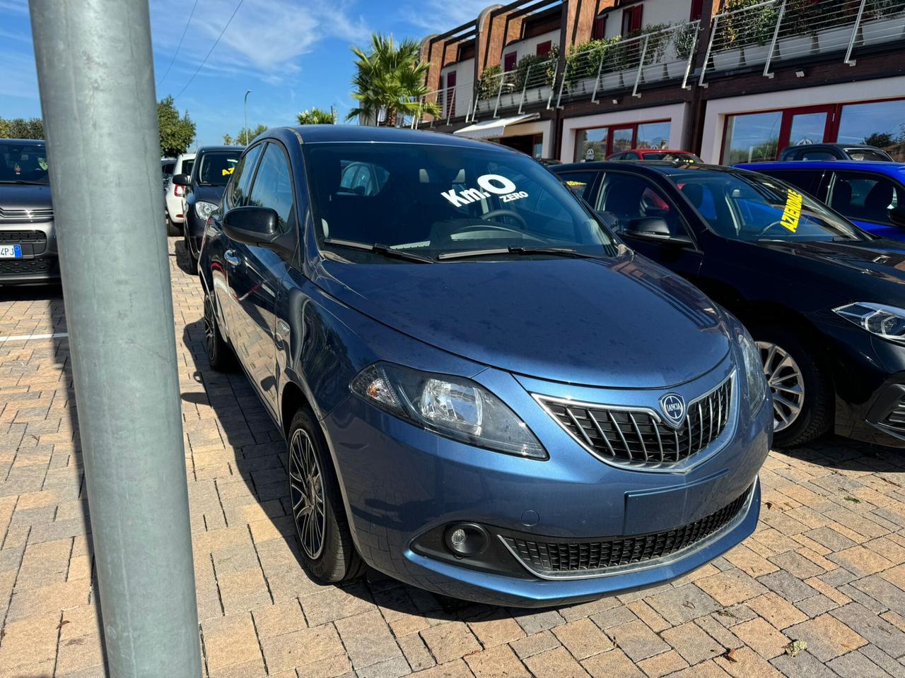 Lancia Ypsilon 1.0 FireFly 5 porte S&S Hybryd Gold