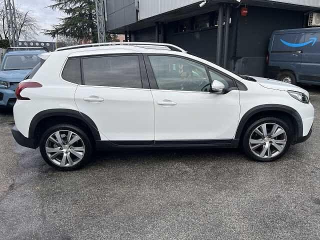 Peugeot 2008 BlueHDi 100 S&S Allure