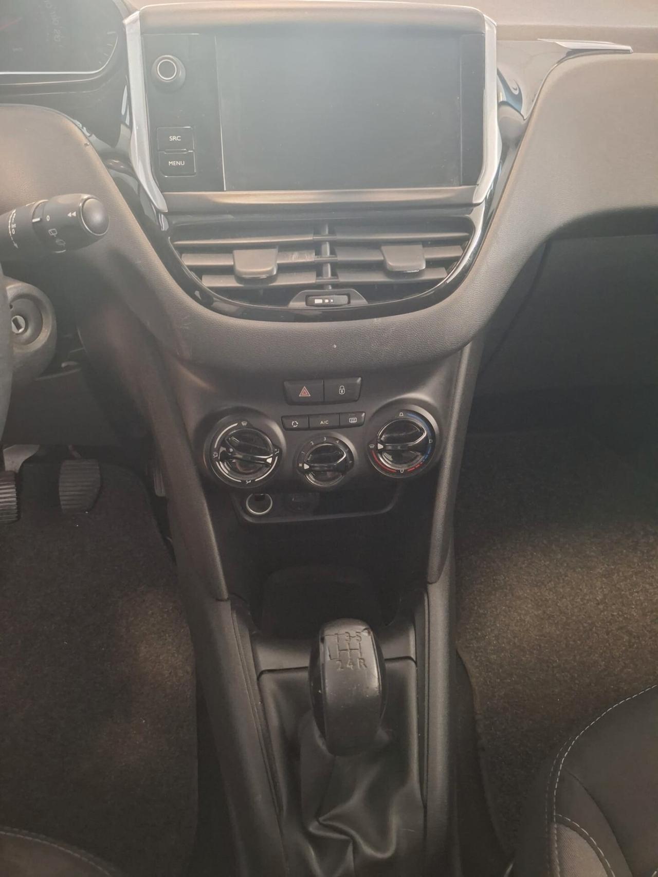 Peugeot 208 PureTech 82 5 porte Allure