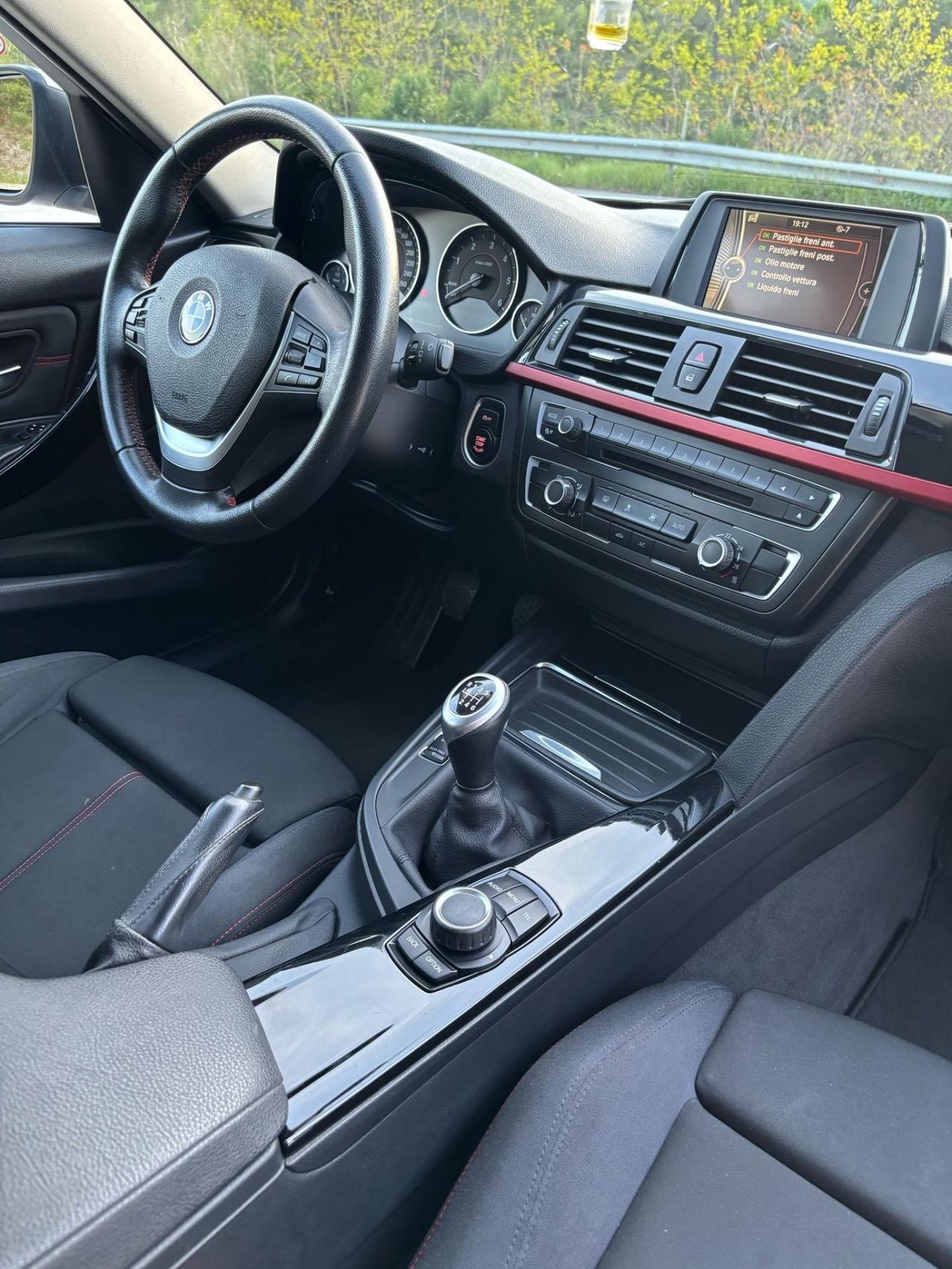 BMW 320D TOURING SPORT XDRIVE 2013