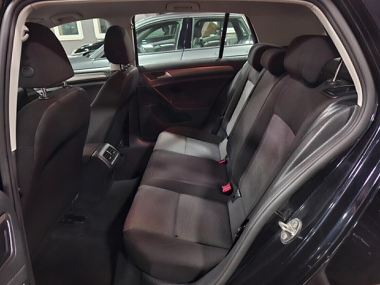 Volkswagen Golf 1.6 TDI 90 CV Neopatentato