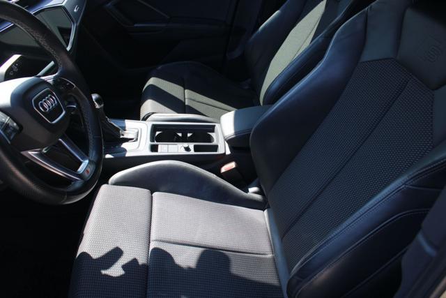 AUDI Q3 SPB 35 TDI quattro S tronic Identity Black