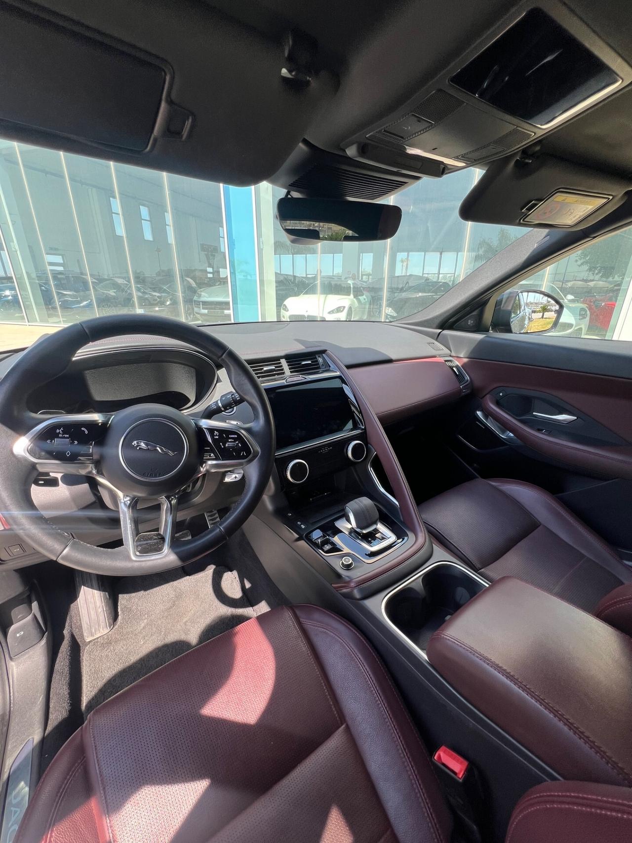 Jaguar E-Pace 2.0D I4 163 CV AWD R-Dynamic SE - ANTICIPO €8.800 noleggio no scoring