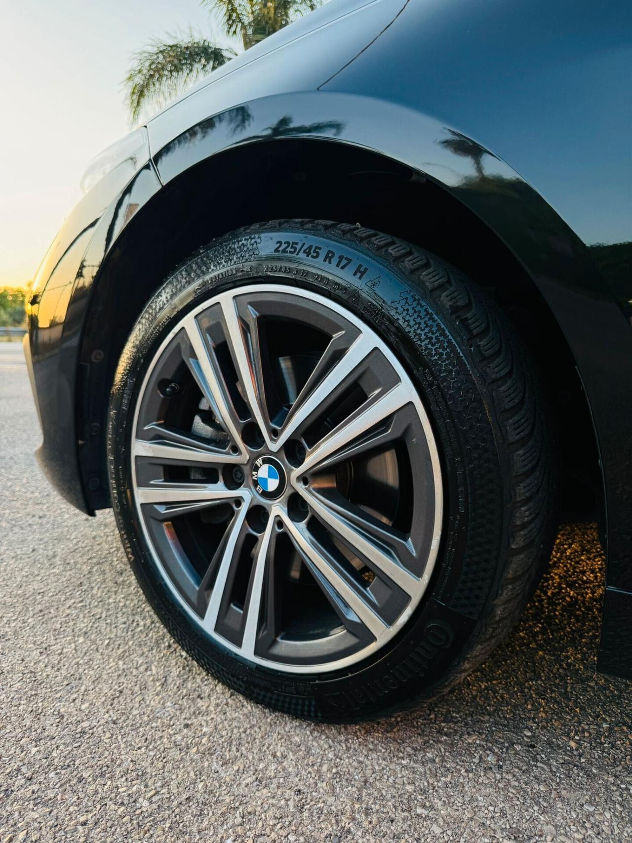 Bmw 116d 5p Sport Line Led/Navi