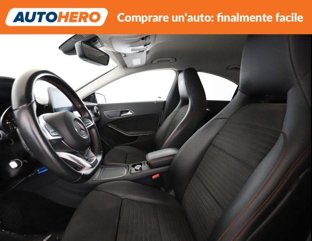 MERCEDES-BENZ CLA 200 d Automatic Premium
