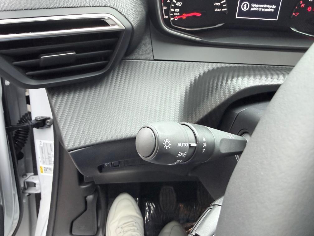 Peugeot 2008 1.2 puretech Style s&s 100cv