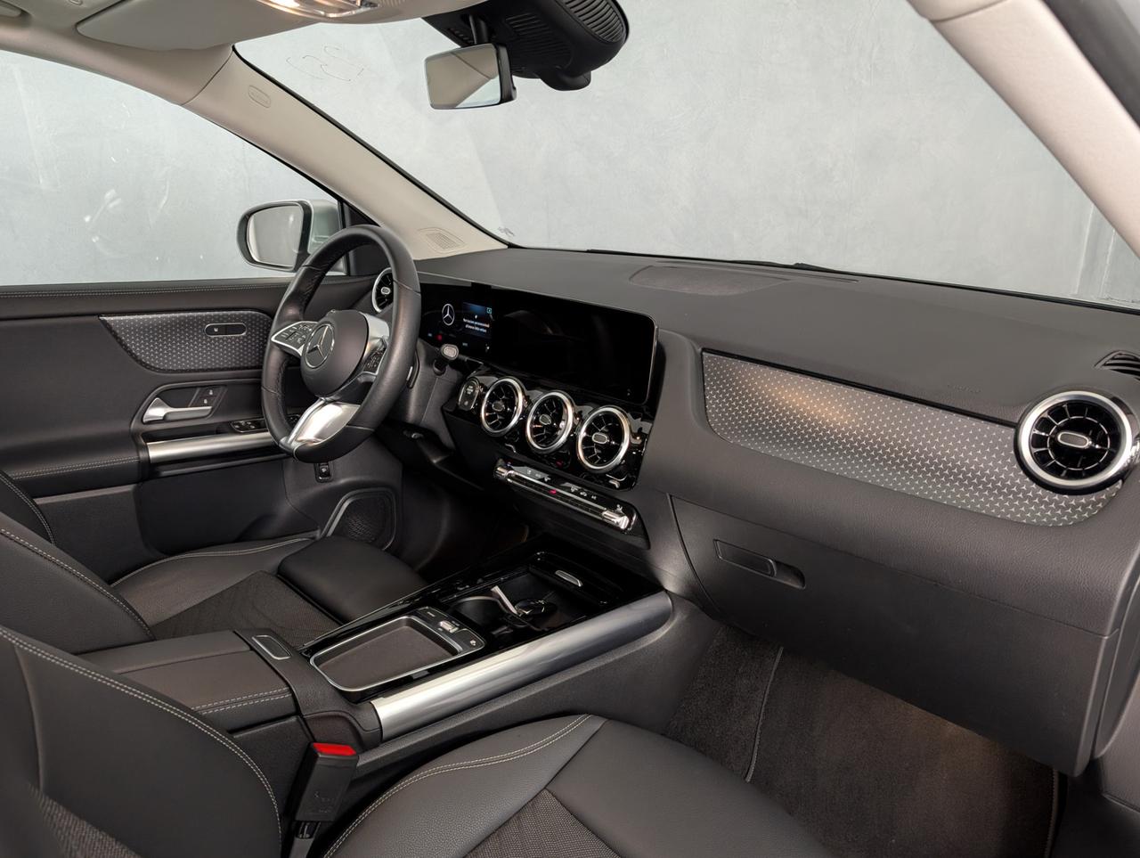 Mercedes-Benz 200 Automatic Progressive Advanced