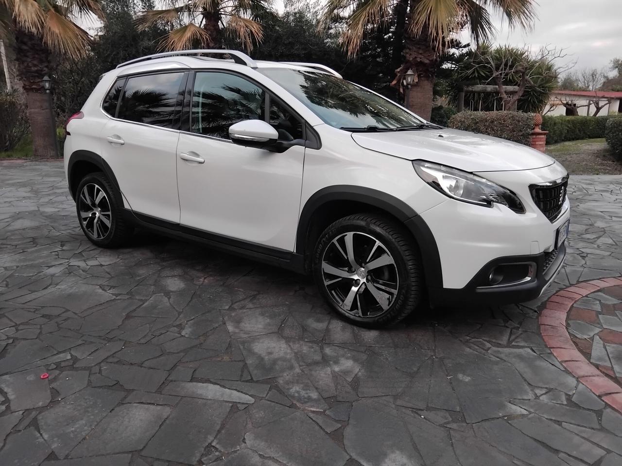 Peugeot 2008 BlueHDi 100 Allure