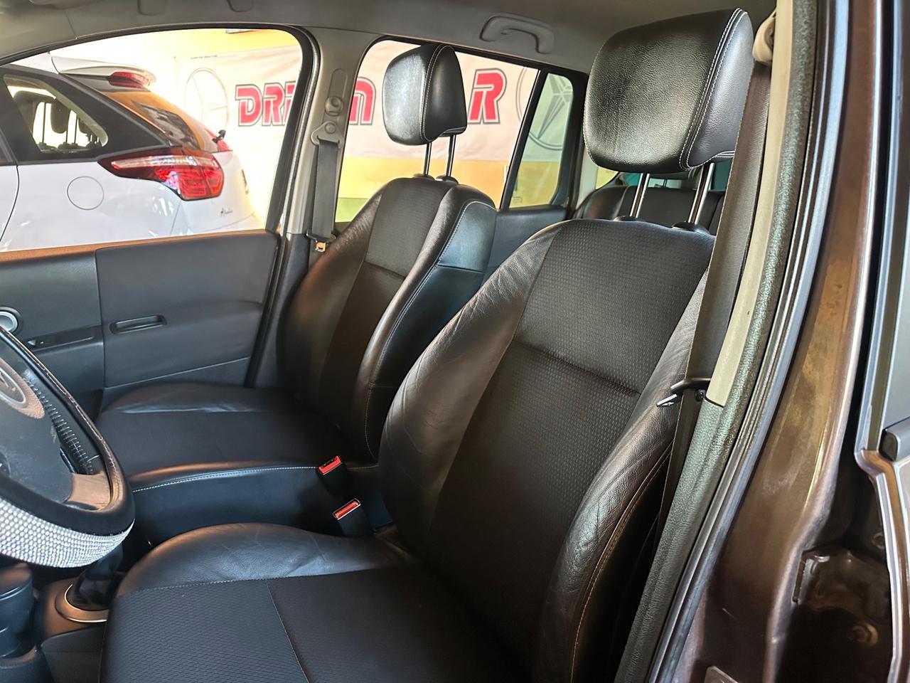 Renault Modus Grand 1.2 16V TCE Live