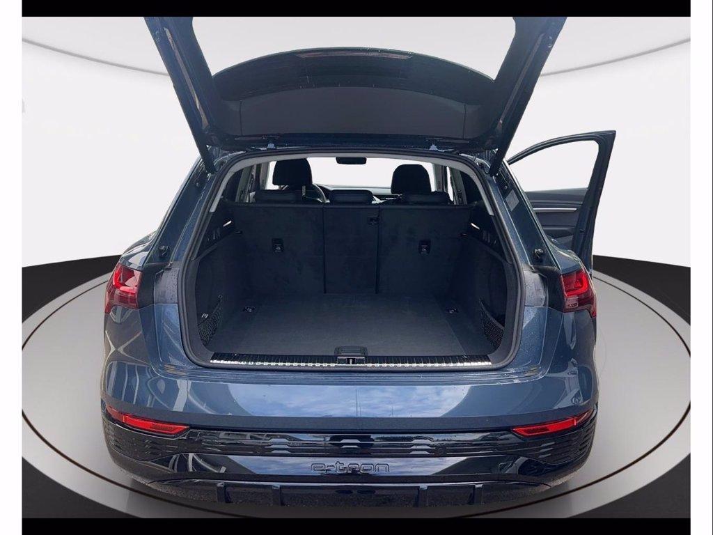 AUDI Q8 e-tron 55 business advanced quattro del 2024