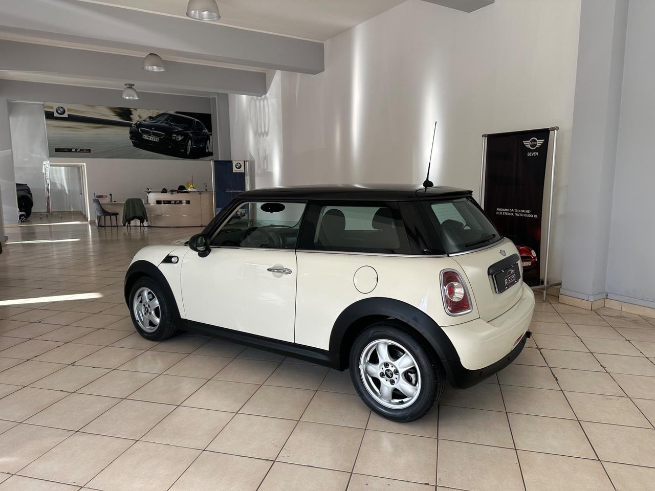 Mini 1.6 16V One (55kW)