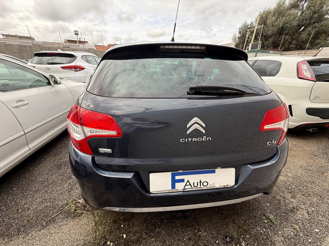 Citroen C4 1.6 e-HDi 110 airdream Exclusive,Climatronic,sensori di parcheggio,Pelle,ecc.