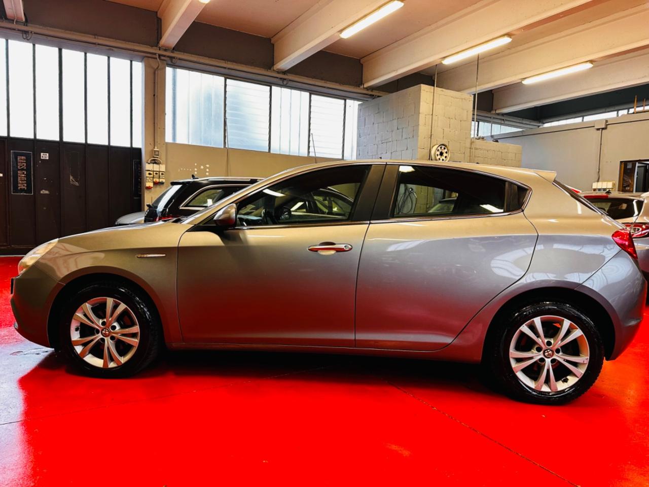 Alfa Romeo Giulietta 1.6 JTDm-2 105 CV Exclusive