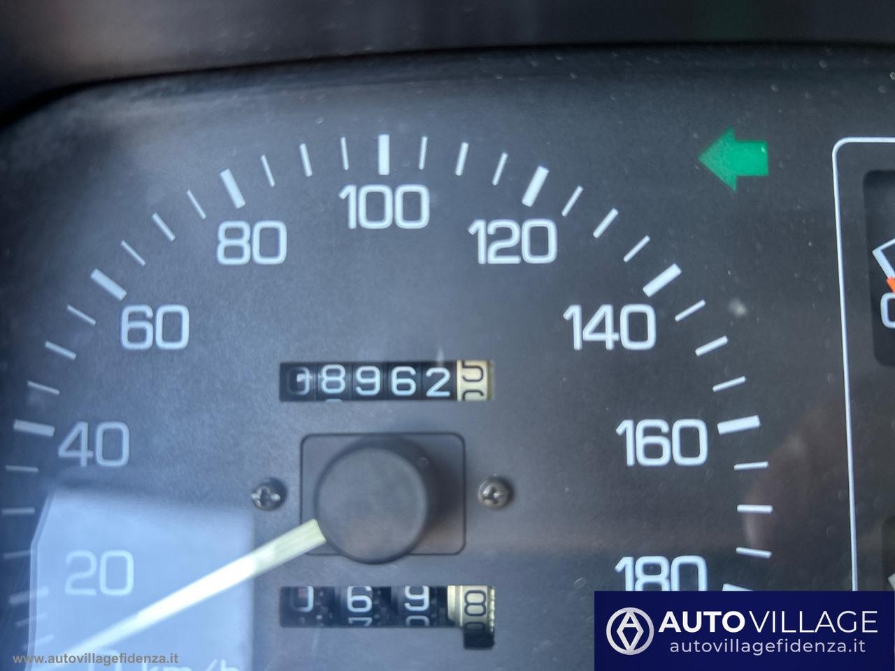 DAIHATSU Feroza 1.6i Resin-top DX