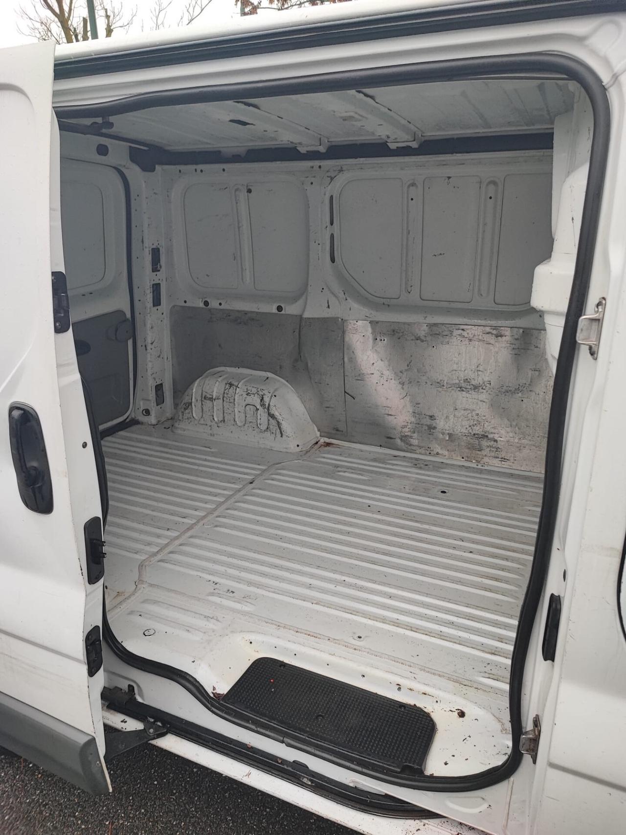 Opel Vivaro 29 2.0 CDTI 120CV PL-TN Pianale Cabinato Fap