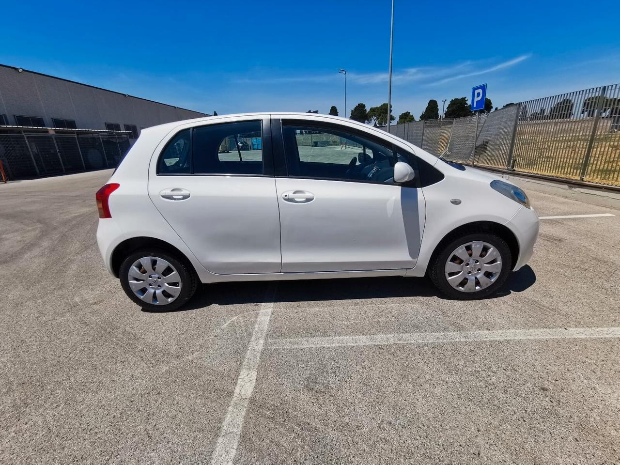 Toyota Yaris 1.0 5 porte Sol 2008