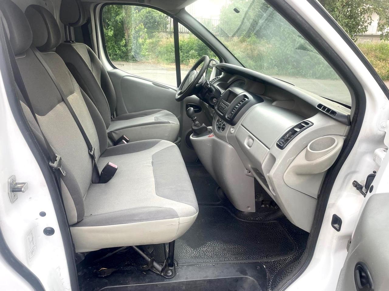 Renault Trafic T27 2.0 Diesel 2009