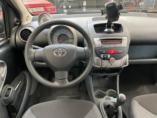 Toyota Aygo 1.0 12V VVT-i 5 porte Sol Tagliandatissima Garanzia 12M!!!!