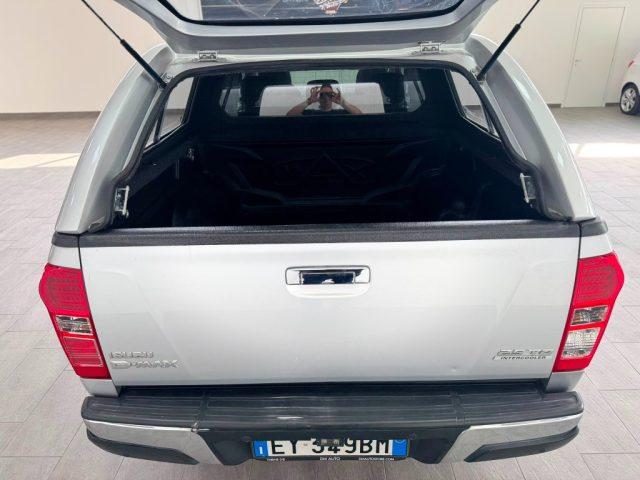 ISUZU D-Max 2.5 Space Cab Solar A/T 4WD