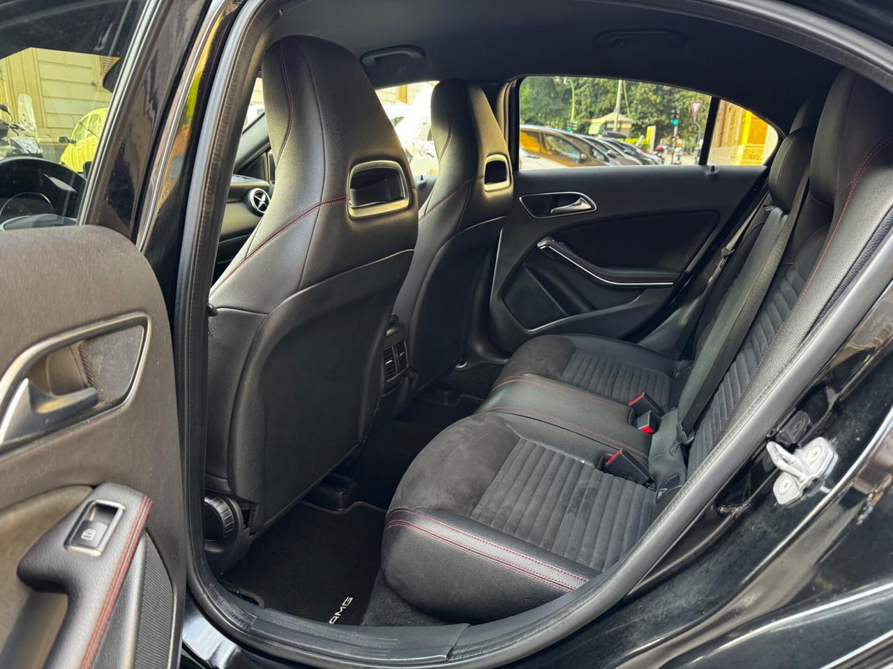Mercedes-benz A 180d Premium AMG NIGHT EDITION- PERMUTABILE