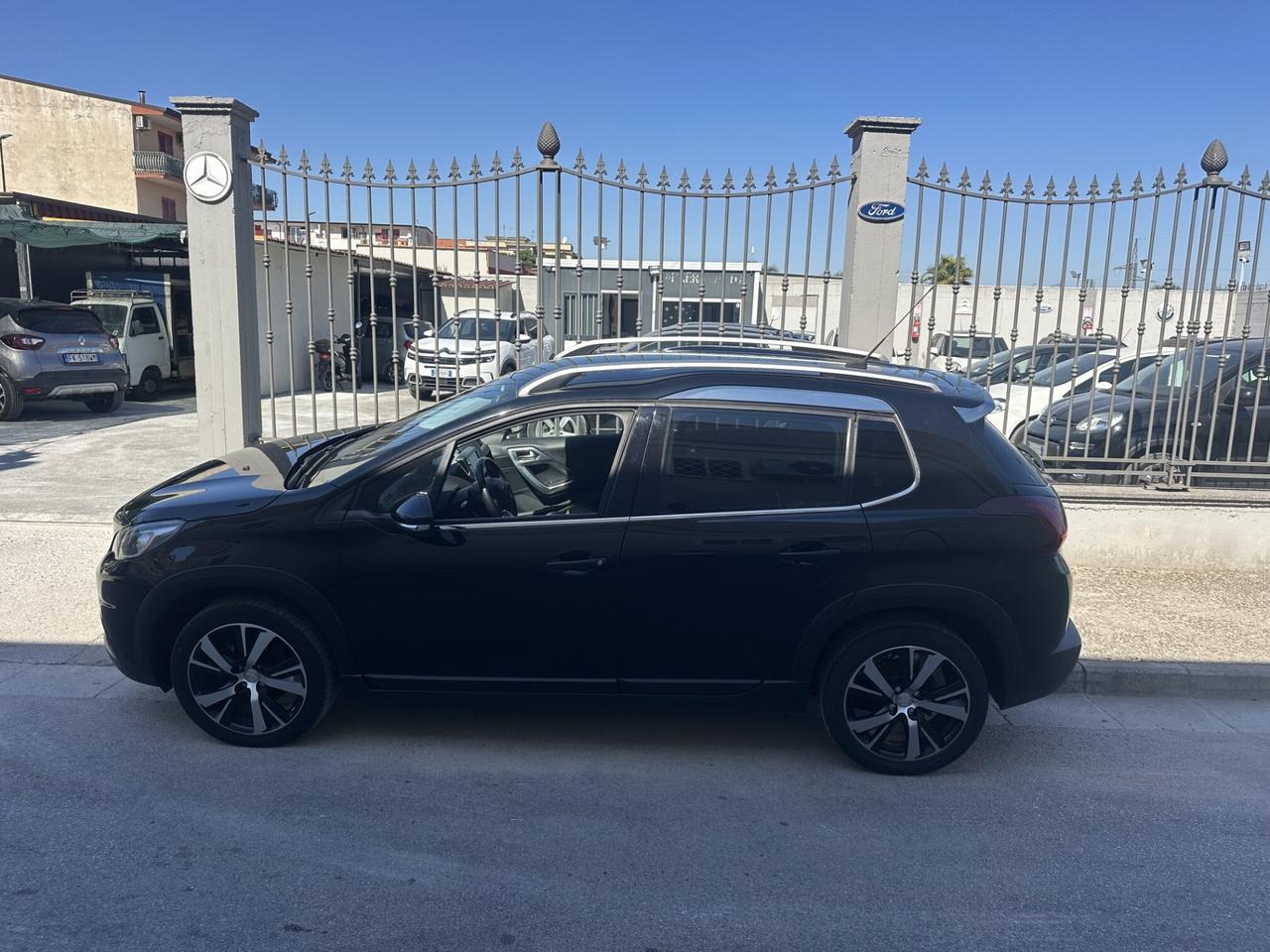 Peugeot 2008 1.2 Benzina 110 Cv Allure 2017 Km 120