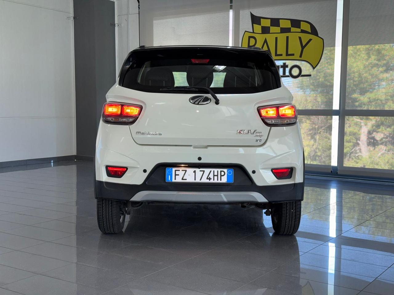 Mahindra KUV100 K6+ 1.2 VVT #6992