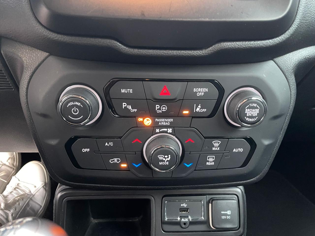 JEEP RENEGADE 1.6mjt LIMITED *LED-NAVI-KAMERA*