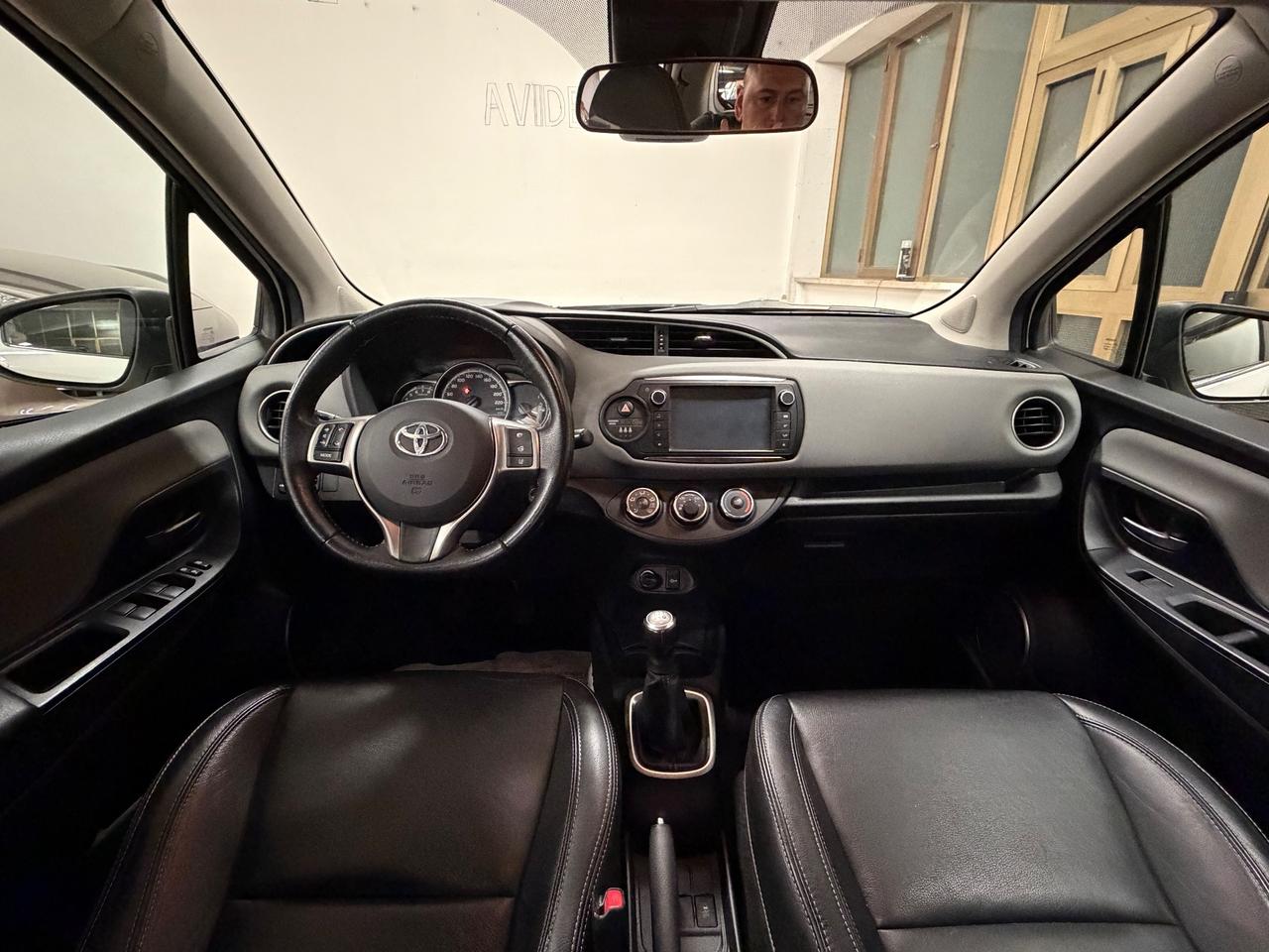 Toyota Yaris 1.0 5 porte vvt-i Active