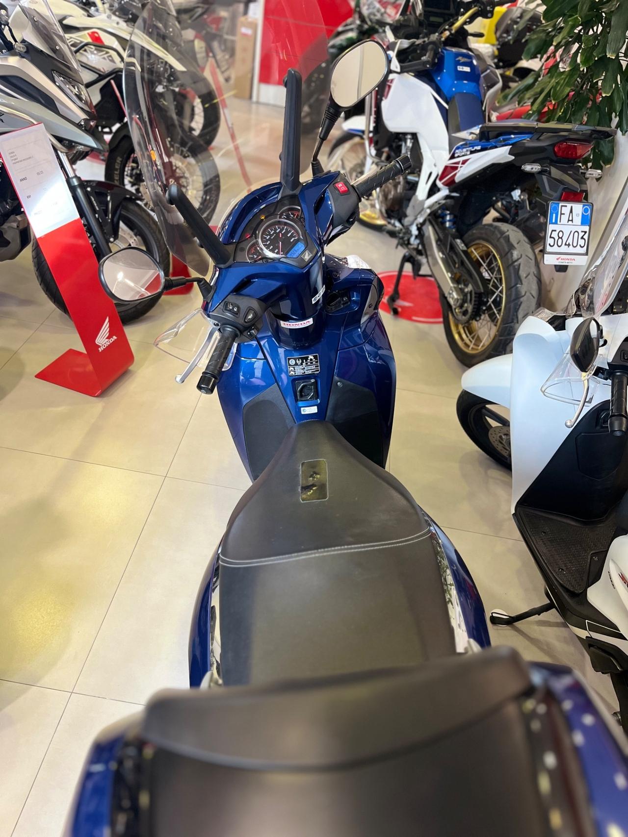 Honda SH 300 Scooter