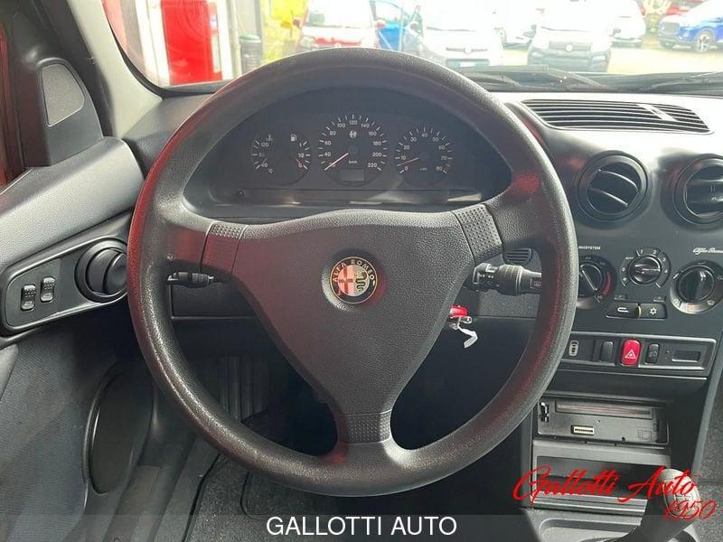 Alfa Romeo 146 1.4i 16V Twin Spark cat