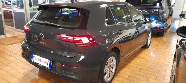 VOLKSWAGEN Golf 1.5 TGI DSG Life NAVI